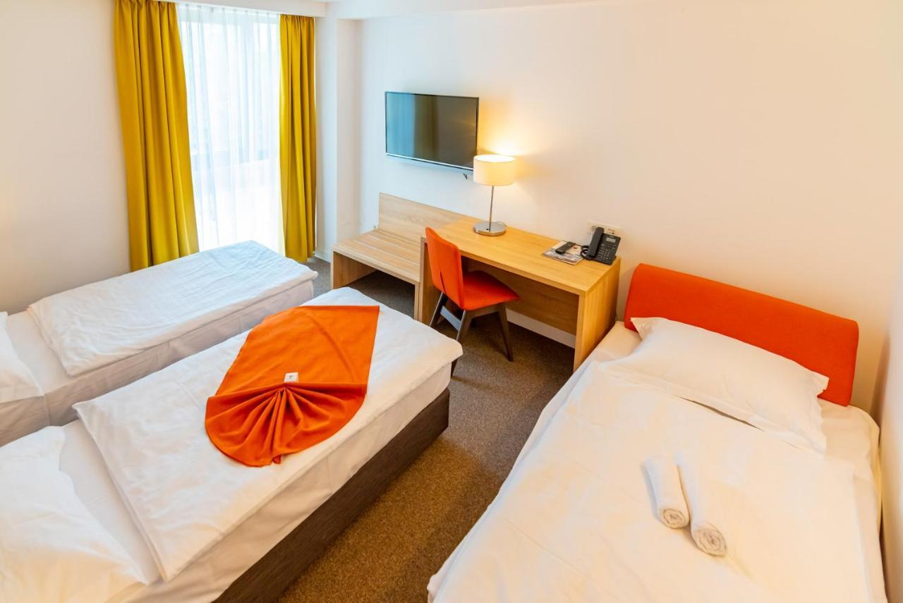 Hotel Park Superior 3* Čakovec 外观 照片