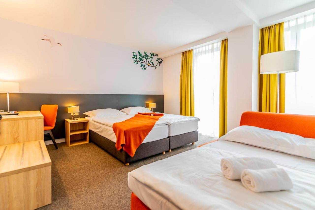 Hotel Park Superior 3* Čakovec 外观 照片