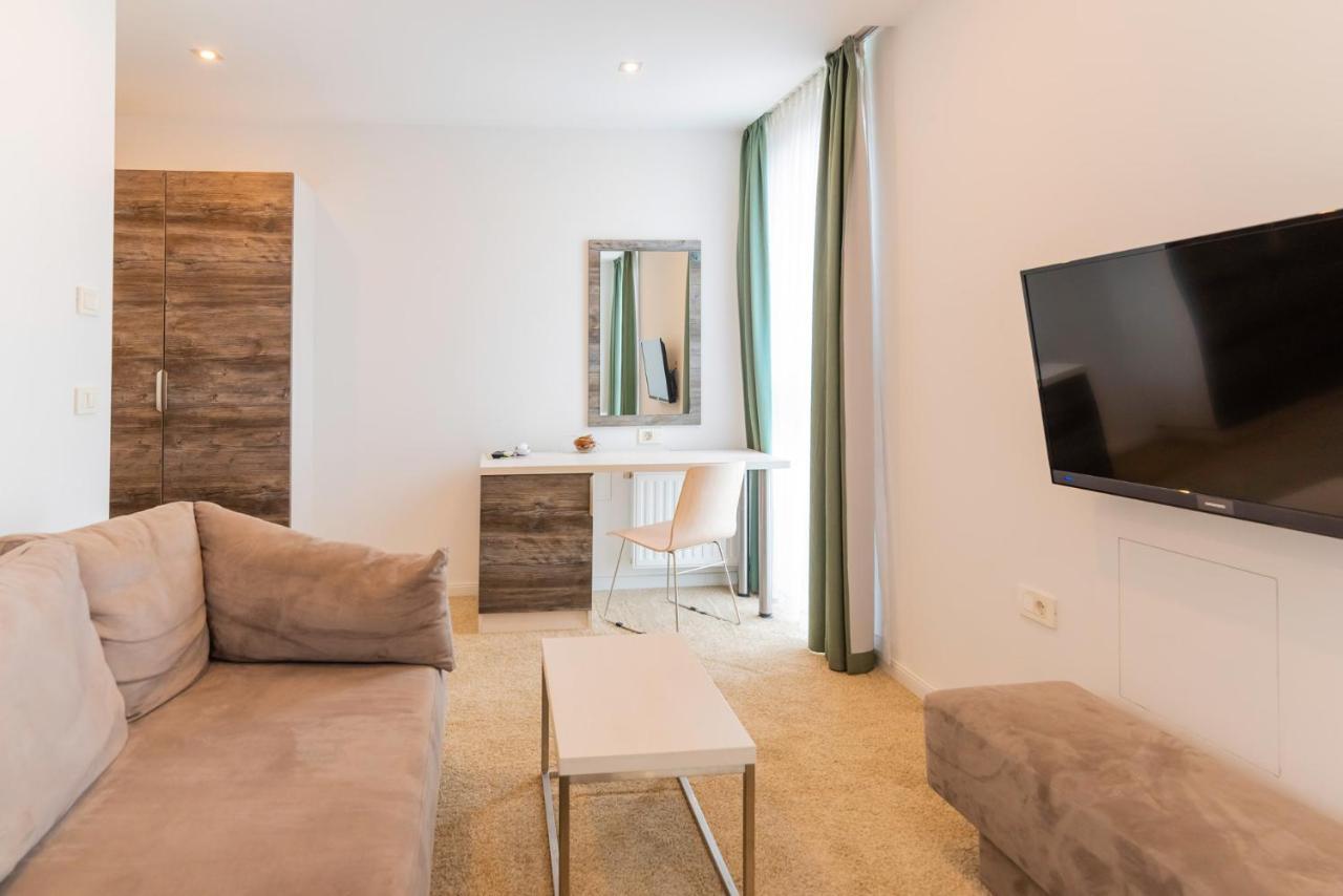 Hotel Park Superior 3* Čakovec 外观 照片