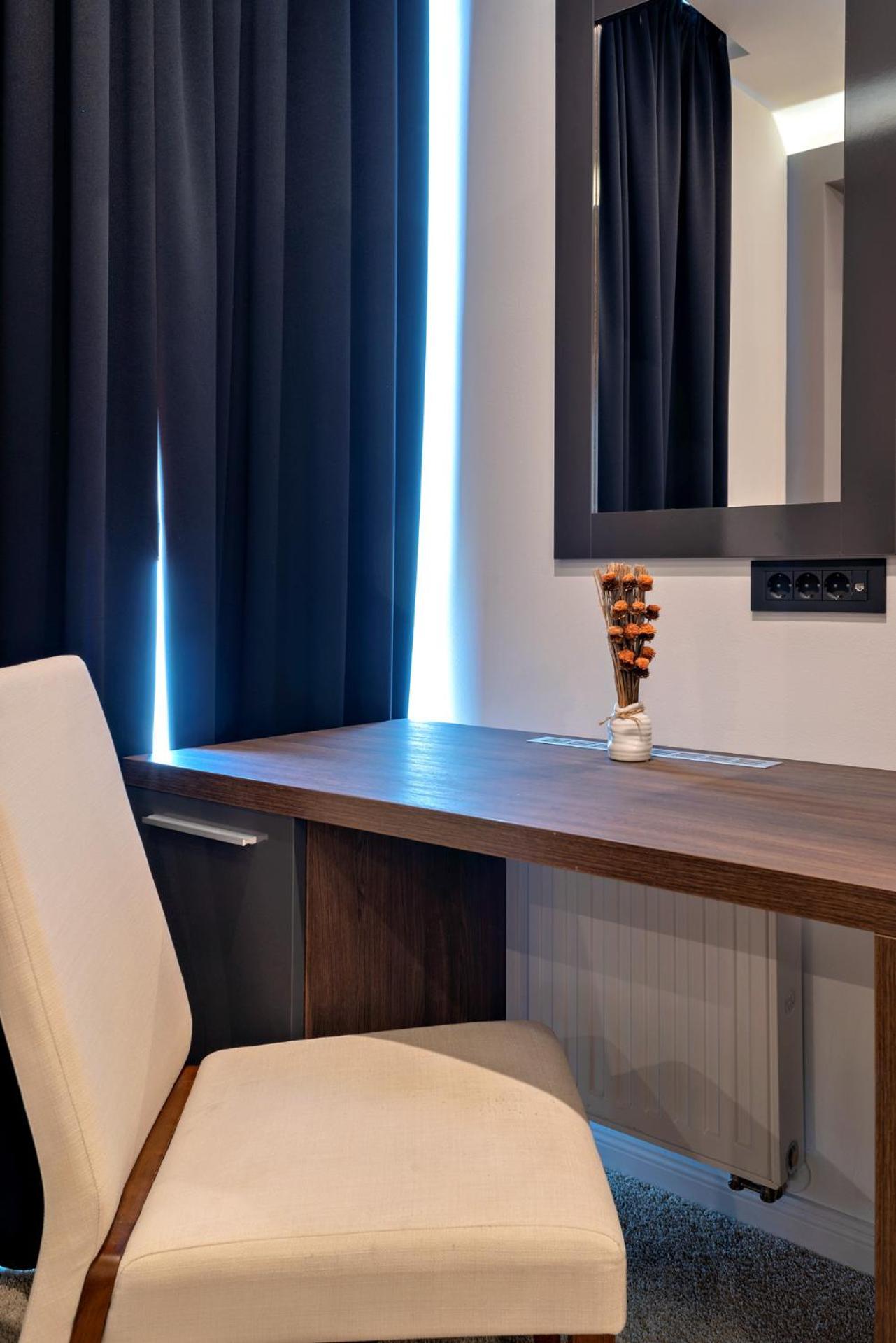 Hotel Park Superior 3* Čakovec 外观 照片